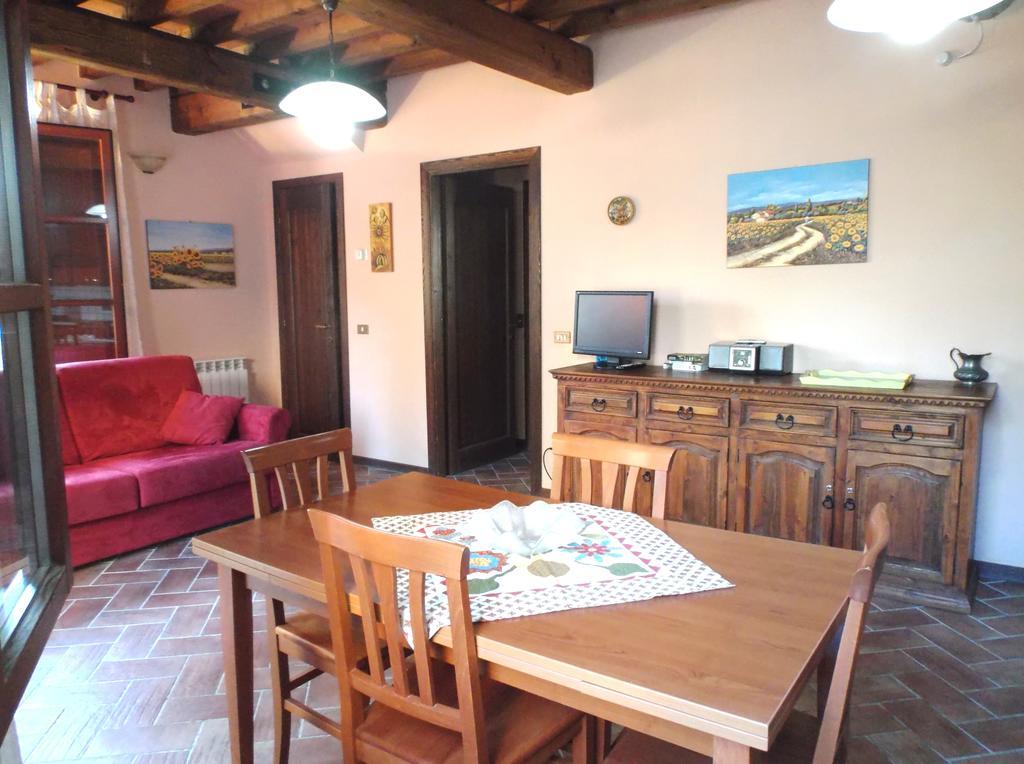 Apartments Borgo Toscano Gambassi Terme Quarto foto
